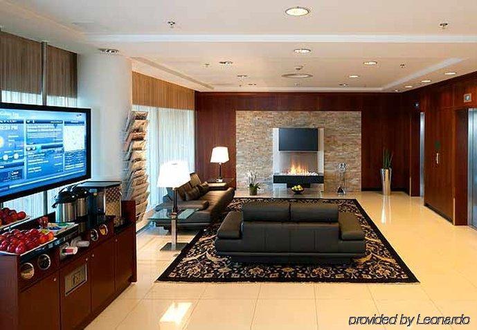 Courtyard By Marriott Duesseldorf Hafen Hotel Interior foto