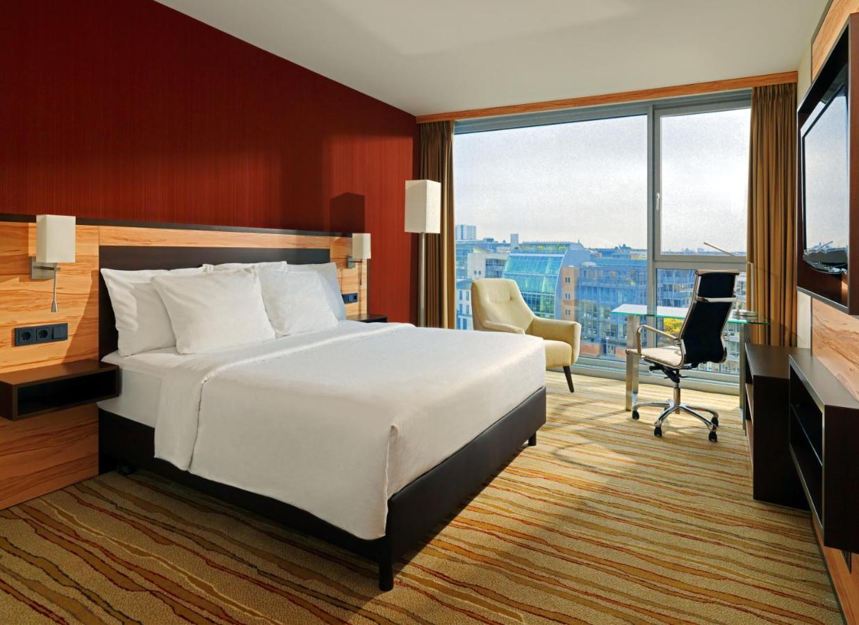Courtyard By Marriott Duesseldorf Hafen Hotel Exterior foto